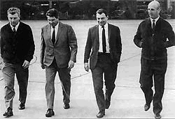 L'équipage français (M.Retif,J. Guignard, H.Perrier, A.Turcat)